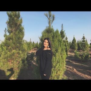 Meet your Posher, Valeria